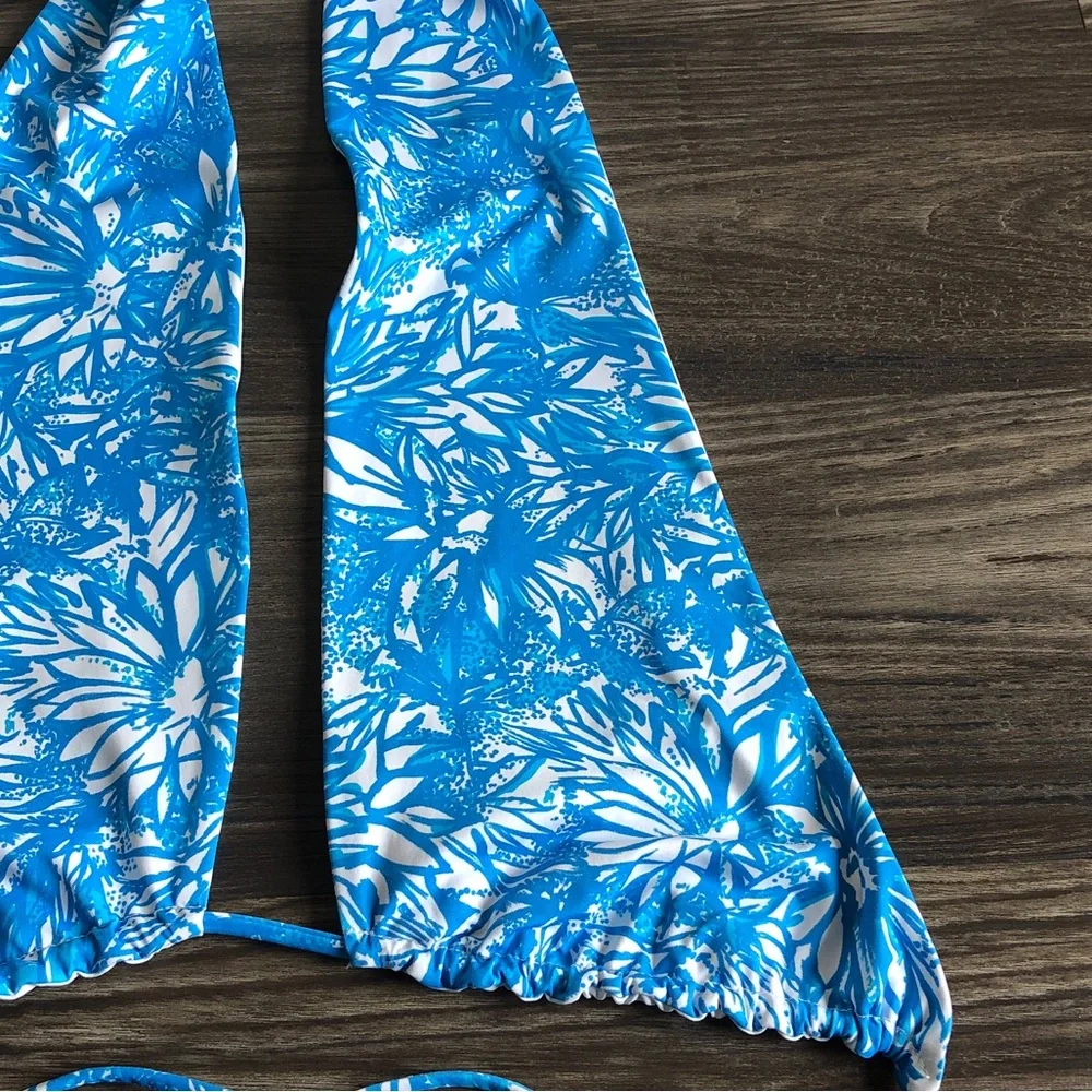 Frankie’s Bikinis Blue Floral Halter Bikini Top Adjustable Wrap Tie Small